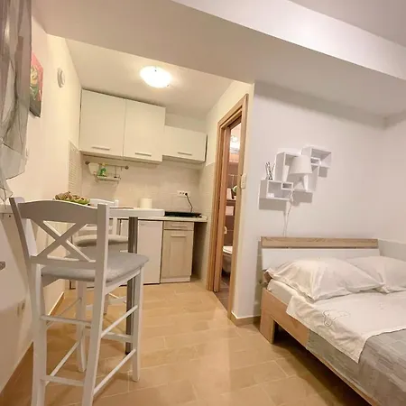 Veronica Rooms, Opatija Buitenkant foto